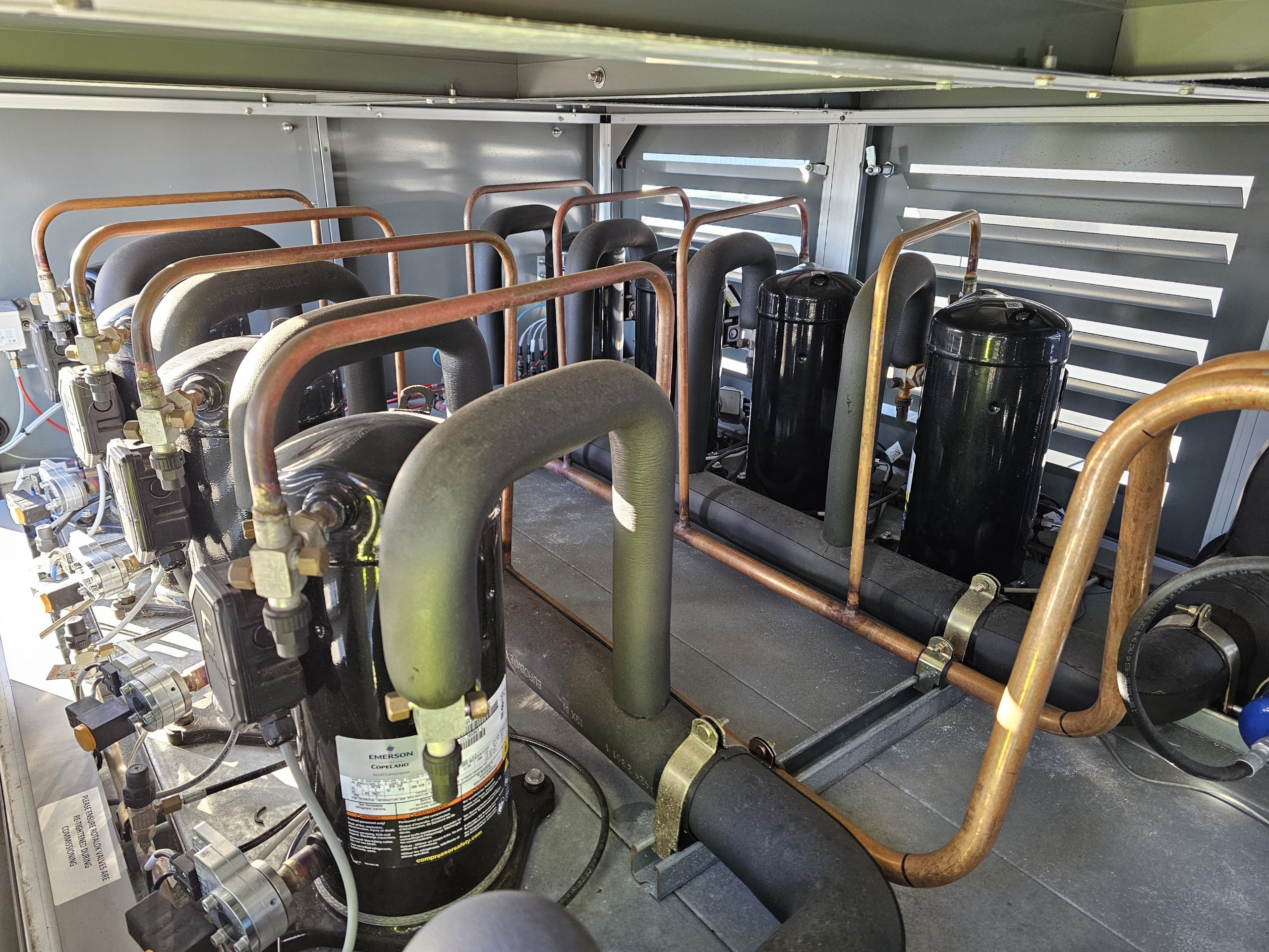 Training session for A2L refrigerants focusing on safety and handling